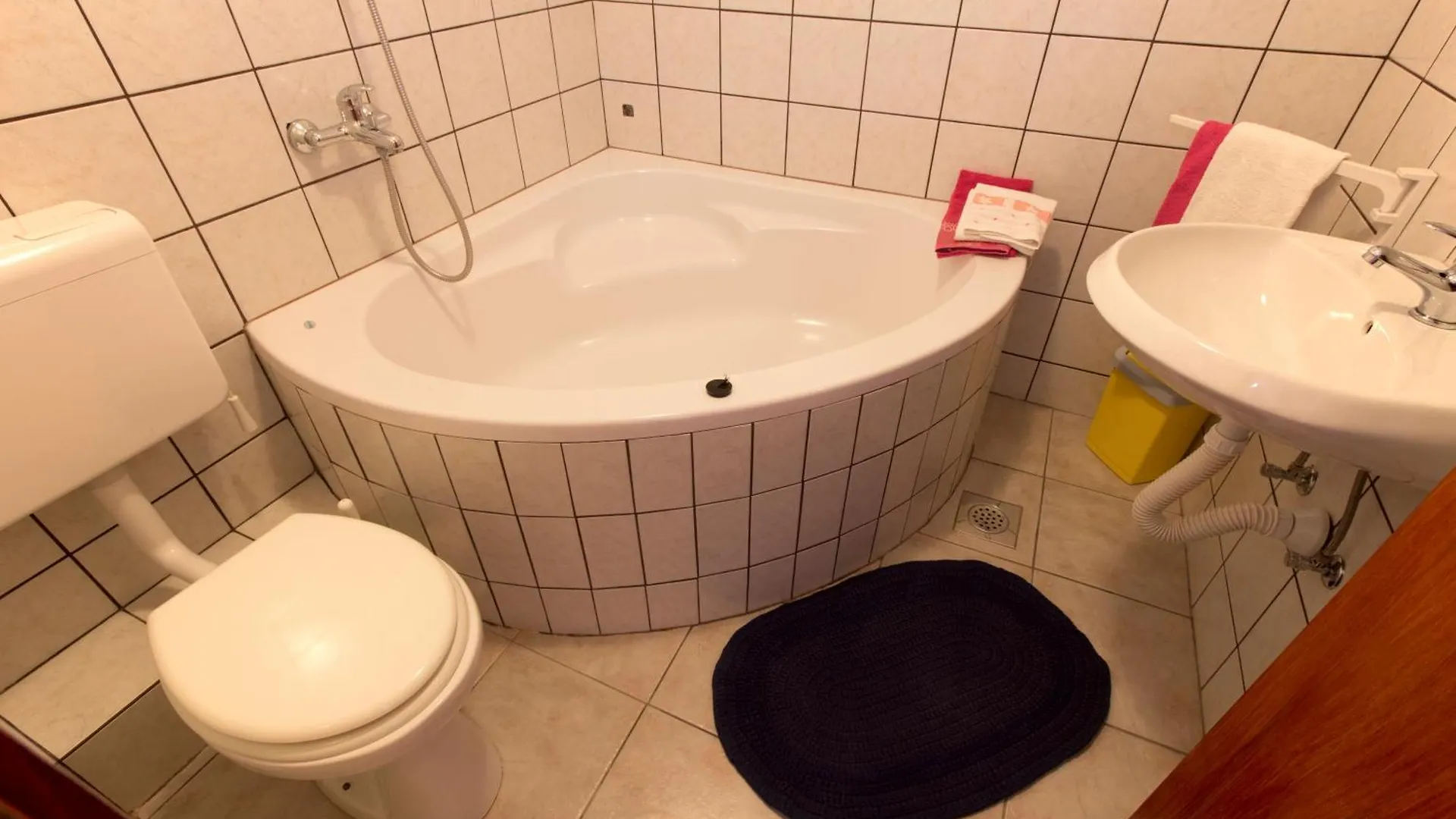 Apartament Apartmani Deleut Novi Vinodolski