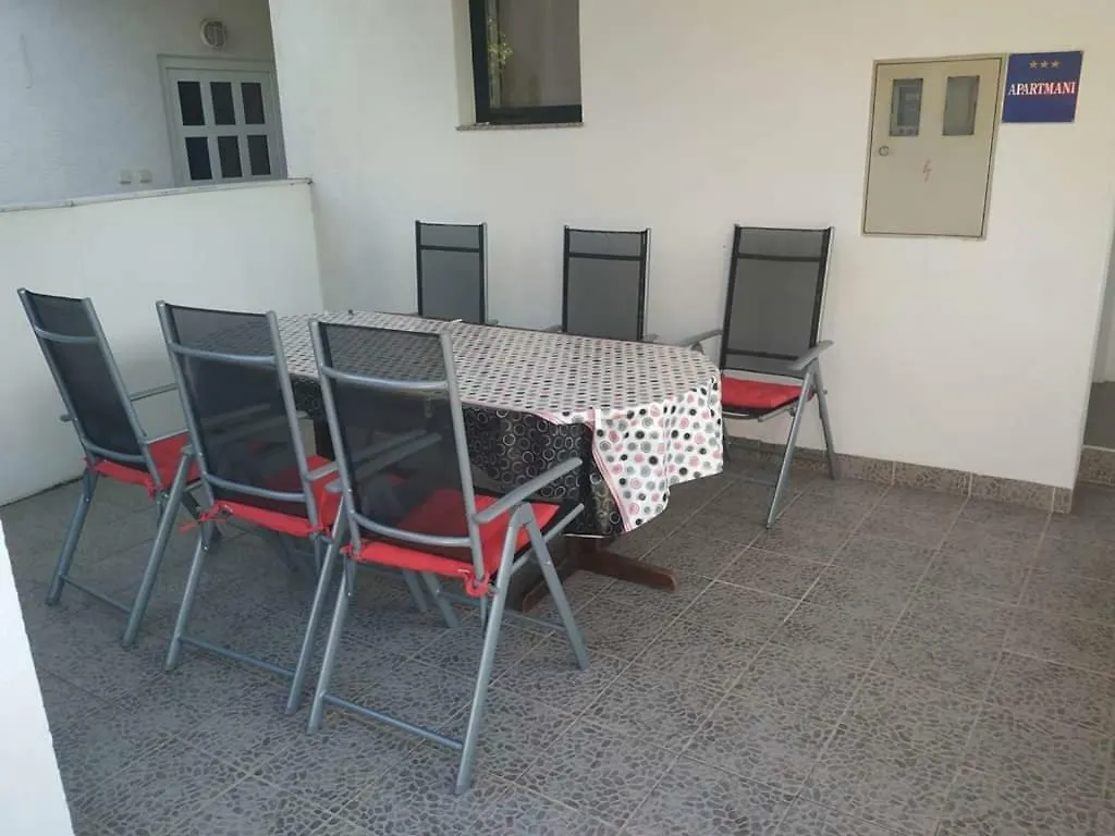 Apartament Apartmani Deleut Novi Vinodolski